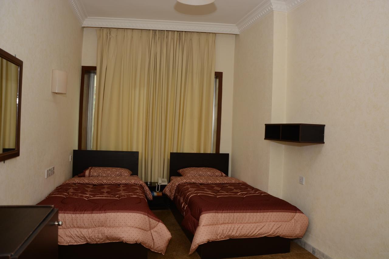 Teeba Palace Hotel Suites อัมมาน ภายนอก รูปภาพ